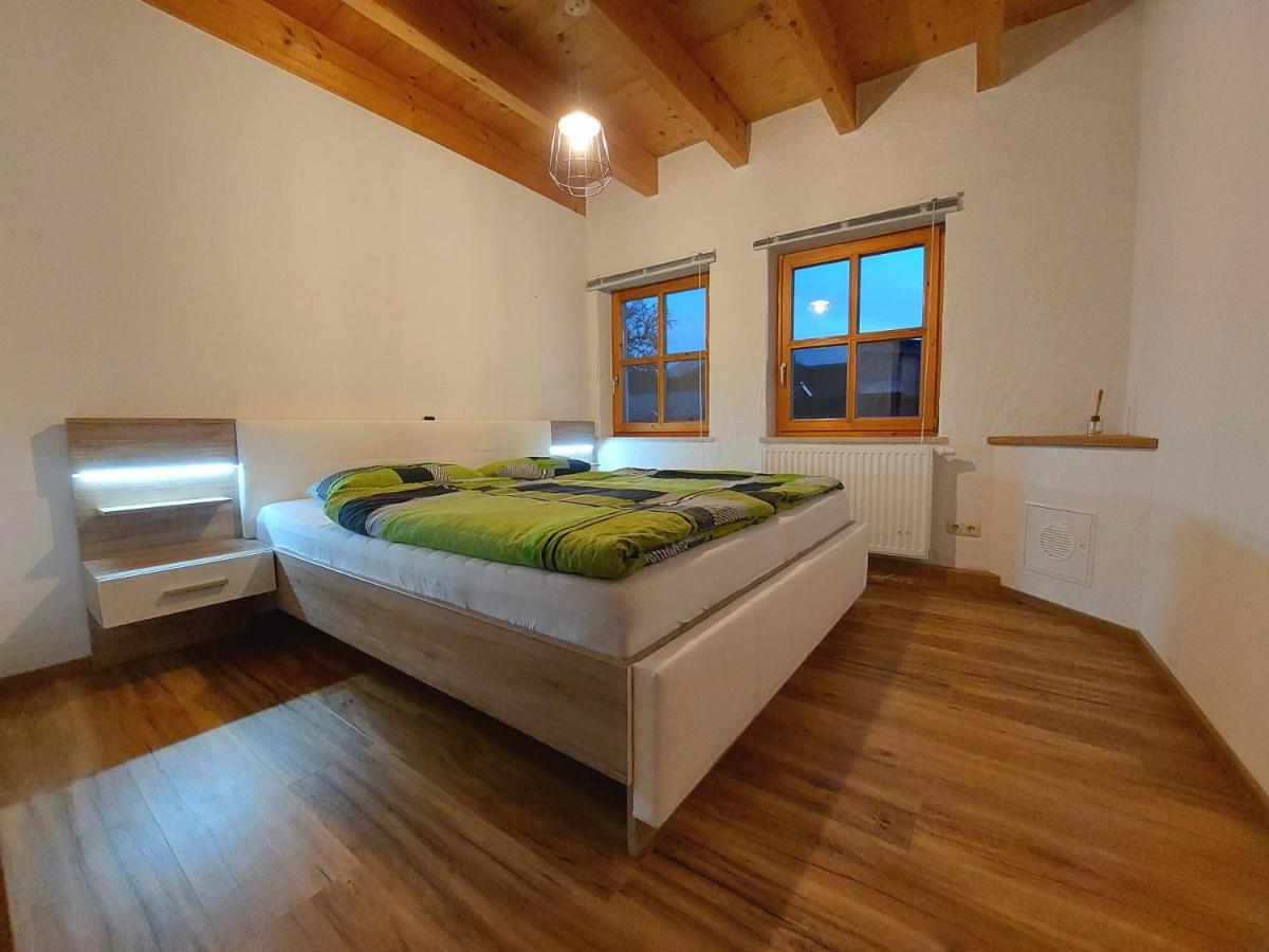 400Qm Bayerische Villa 2500Qm Uneinsehbarer Garten In Beliebter Urlaubsregion Freyung Bagian luar foto